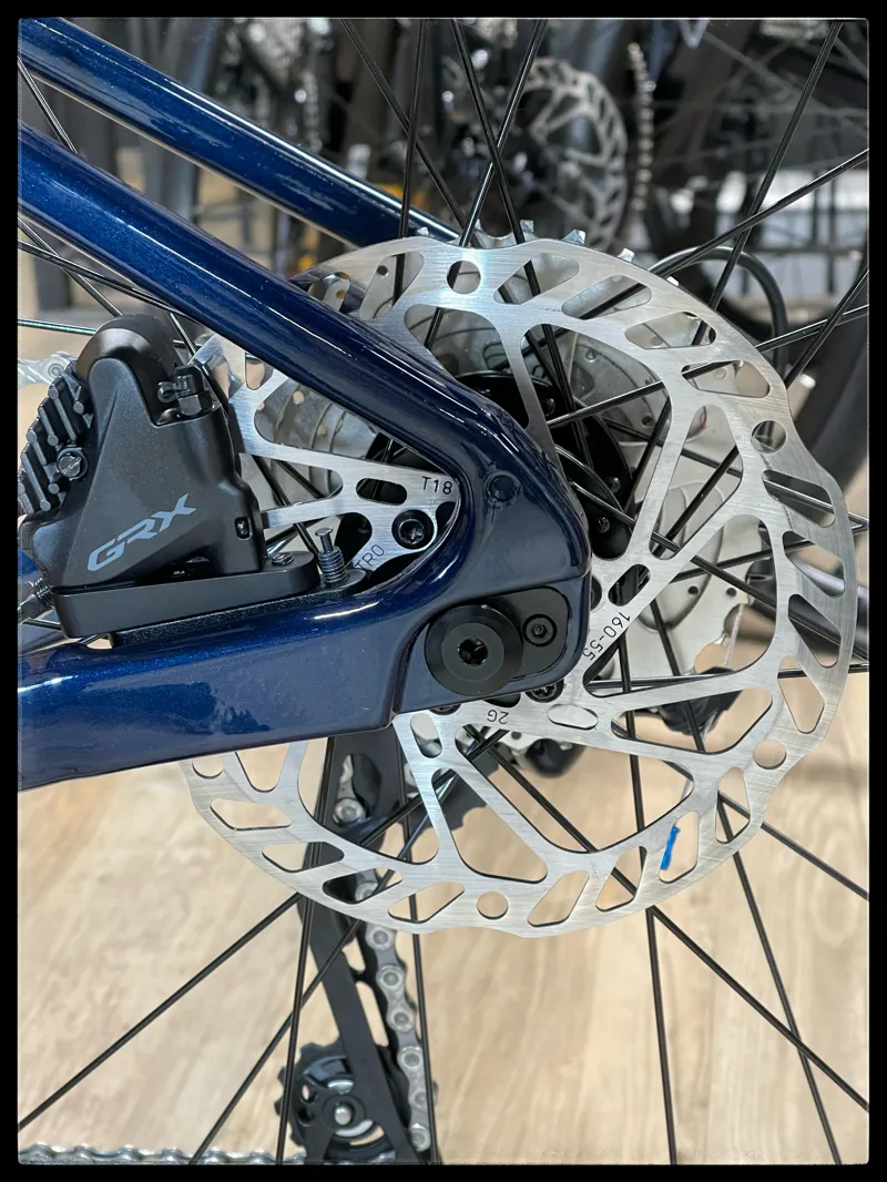 Giant Revolt Advanced Pro Medium Candy Navy 2022-7